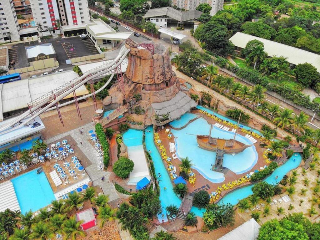 Spazzio Andrian & Silva - Inclusos Ingressos Do Parque Caldas Novas Exteriör bild